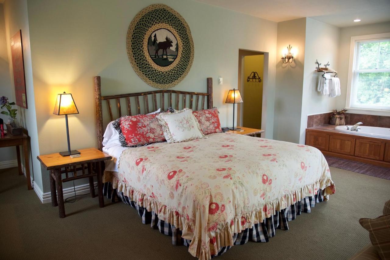 The Lodgings At Pioneer Lane 에브라임 외부 사진