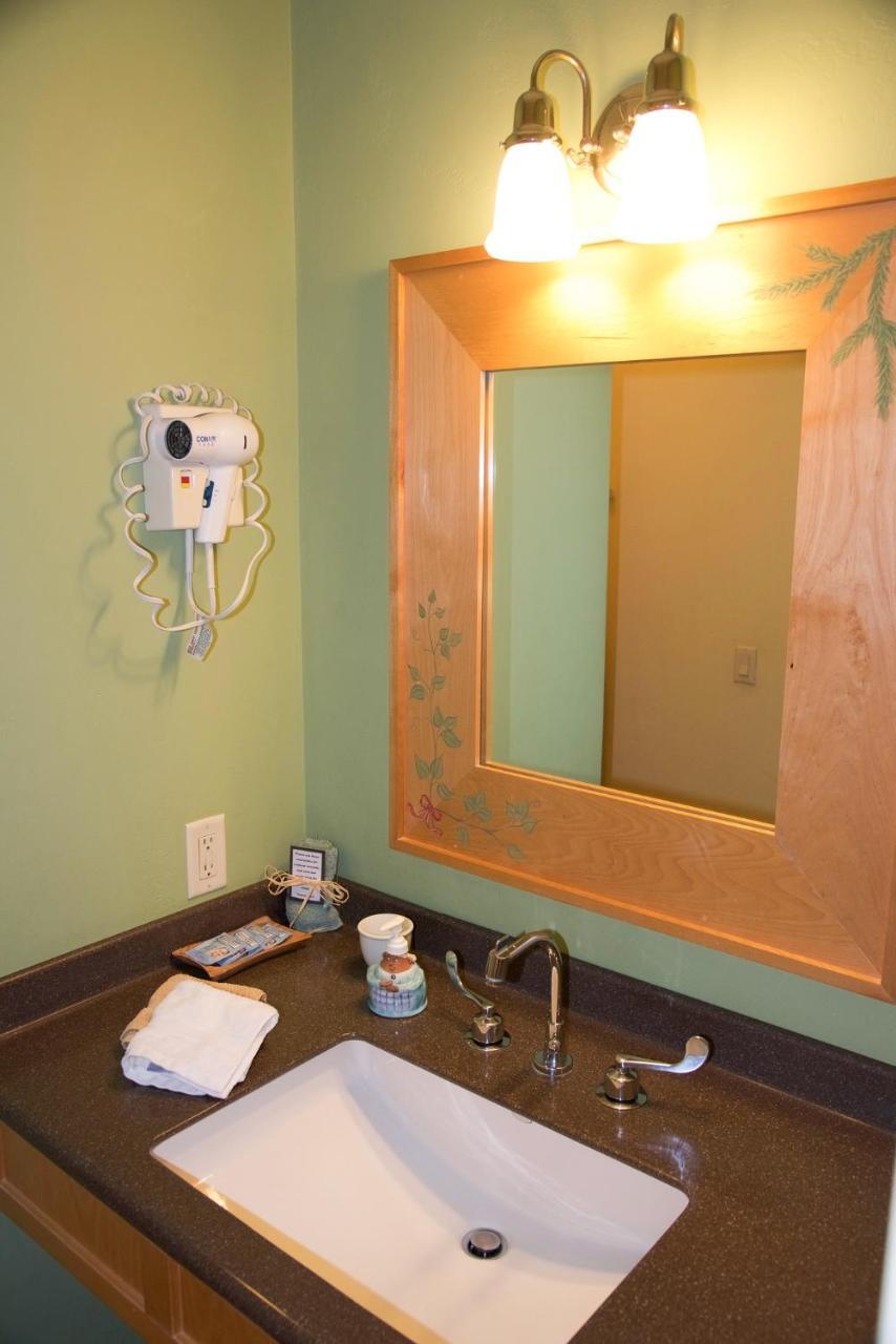 The Lodgings At Pioneer Lane 에브라임 외부 사진